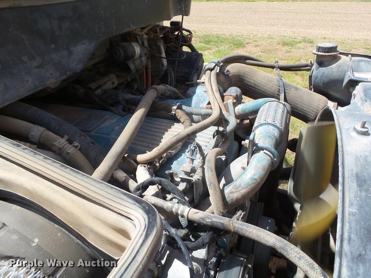 image for item EI9615 2006 International 4300 service truck