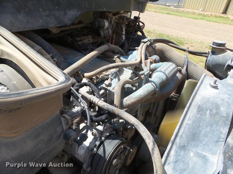 image for item EI9615 2006 International 4300 service truck