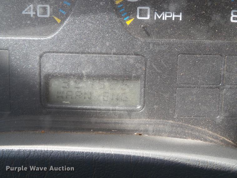 image for item EI9615 2006 International 4300 service truck