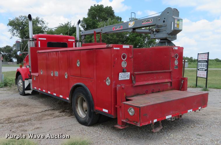 image for item EJ9643 2004 Kenworth T400 service truck with crane