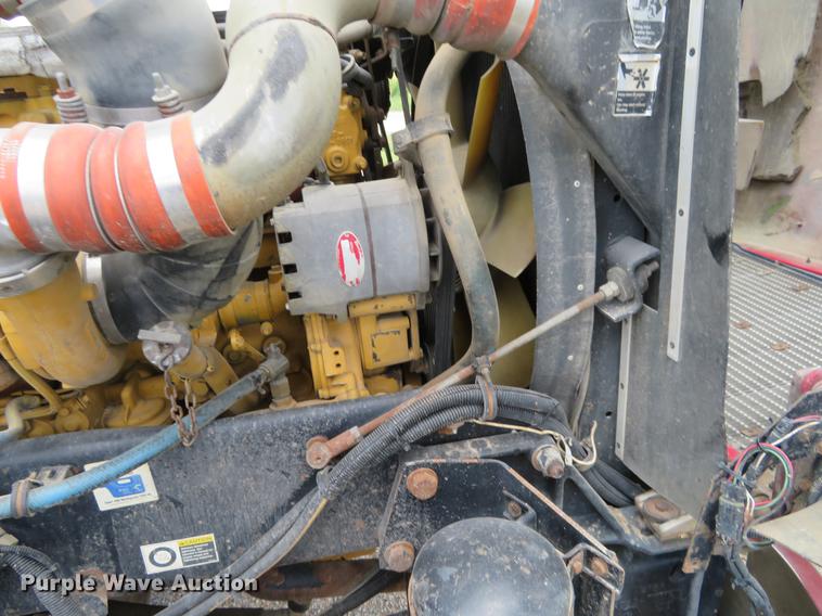 image for item EJ9643 2004 Kenworth T400 service truck with crane