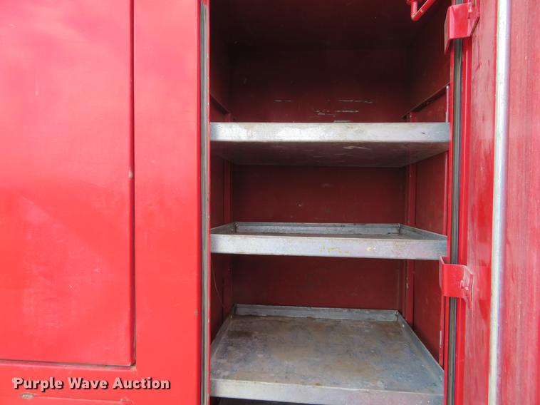 image for item EJ9643 2004 Kenworth T400 service truck with crane