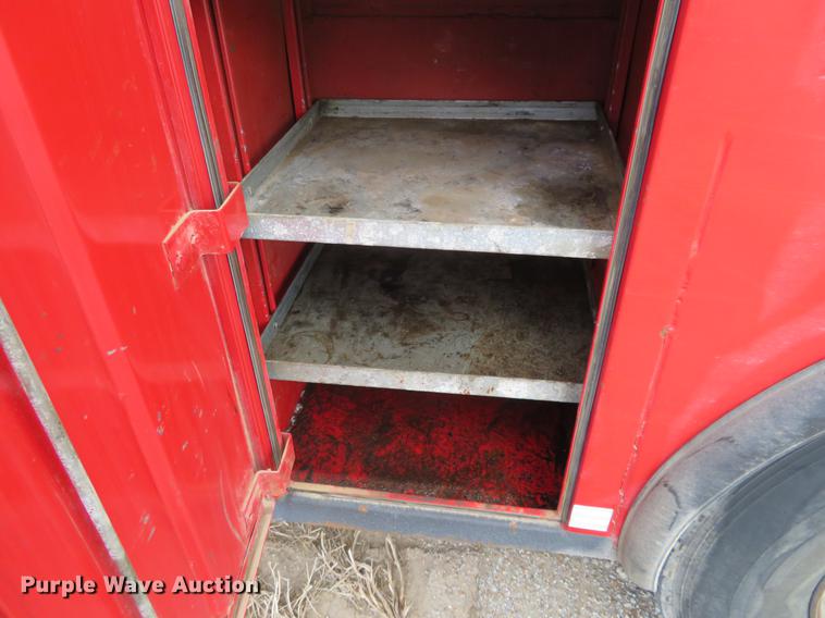 image for item EJ9643 2004 Kenworth T400 service truck with crane