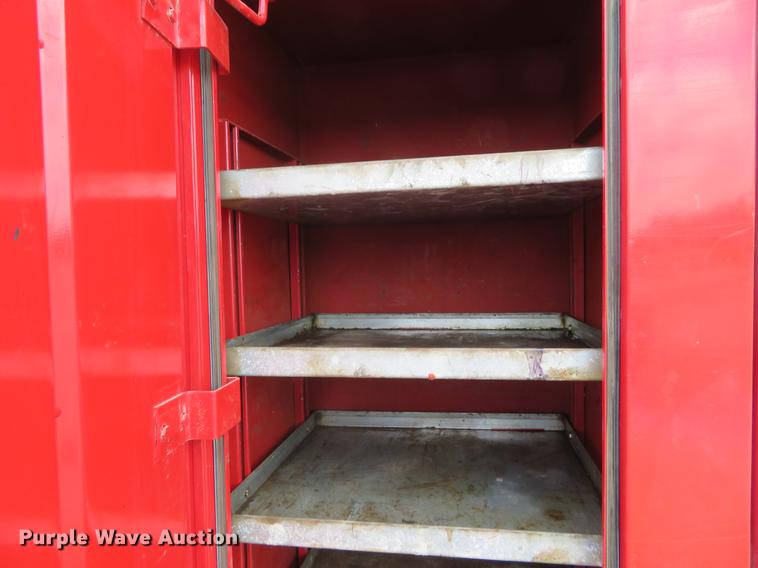 image for item EJ9643 2004 Kenworth T400 service truck with crane