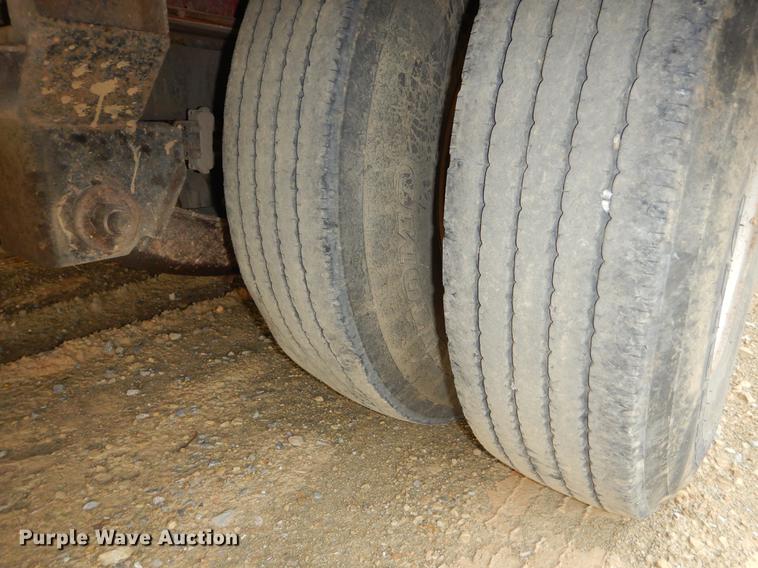 image for item EK9502 1996 Landoll tilt deck equipment trailer