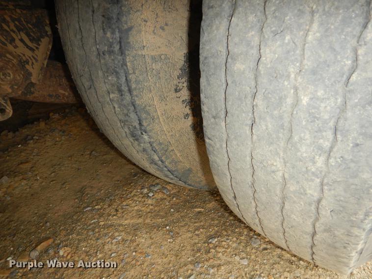 image for item EK9502 1996 Landoll tilt deck equipment trailer