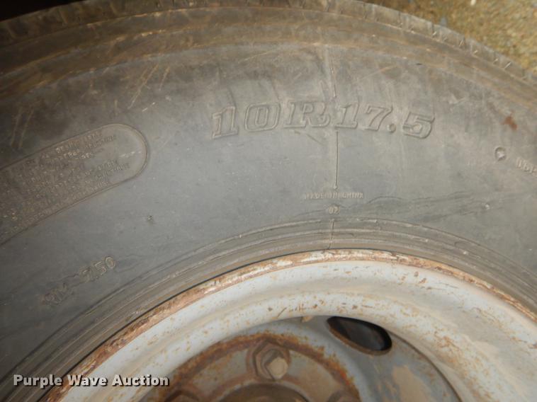 image for item EK9502 1996 Landoll tilt deck equipment trailer