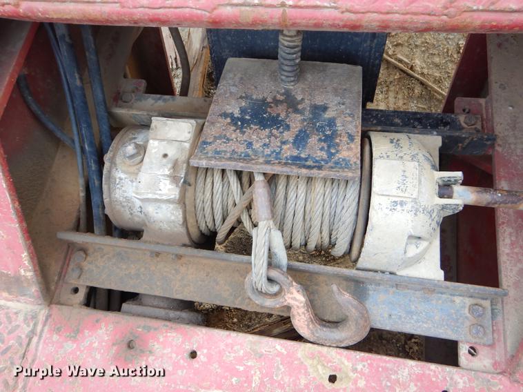 image for item EK9502 1996 Landoll tilt deck equipment trailer