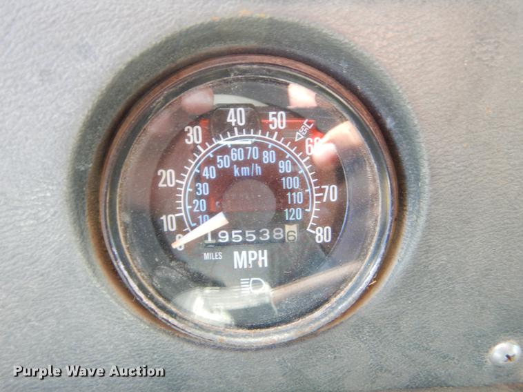 image for item EK9545 1992 Mack DM690X tank truck