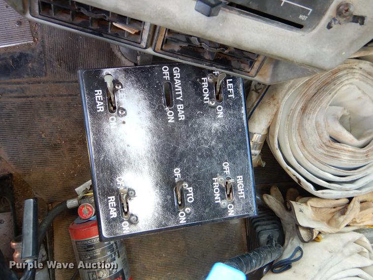 image for item EK9545 1992 Mack DM690X tank truck