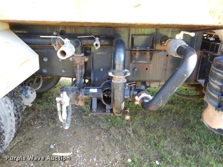 image for item EK9545 1992 Mack DM690X tank truck