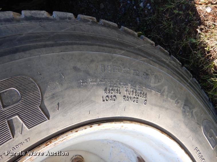 image for item EK9545 1992 Mack DM690X tank truck