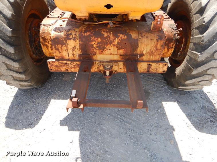 image for item EK9546 1947 Caterpillar 12 rigid frame motor grader