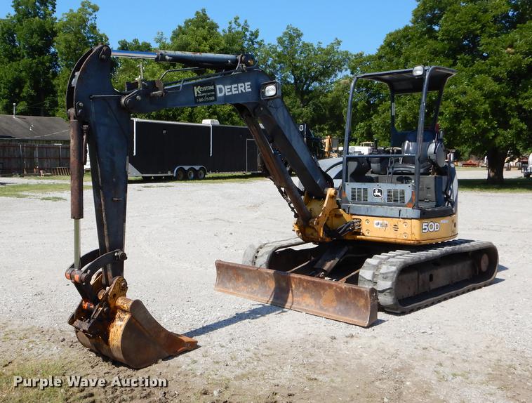 image for item EK9547 2006 John Deere 50D mini excavator