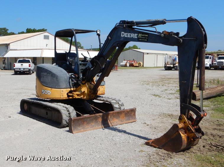image for item EK9547 2006 John Deere 50D mini excavator