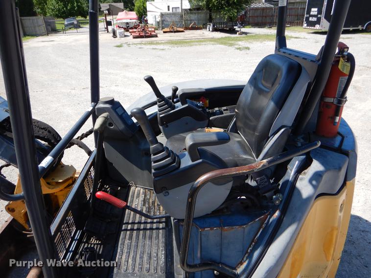 image for item EK9547 2006 John Deere 50D mini excavator