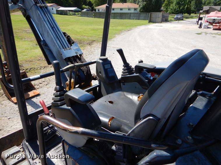 image for item EK9547 2006 John Deere 50D mini excavator