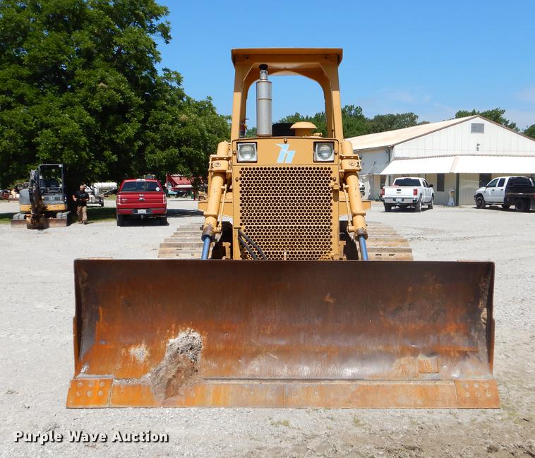 image for item EK9550 1984 International TD12 dozer