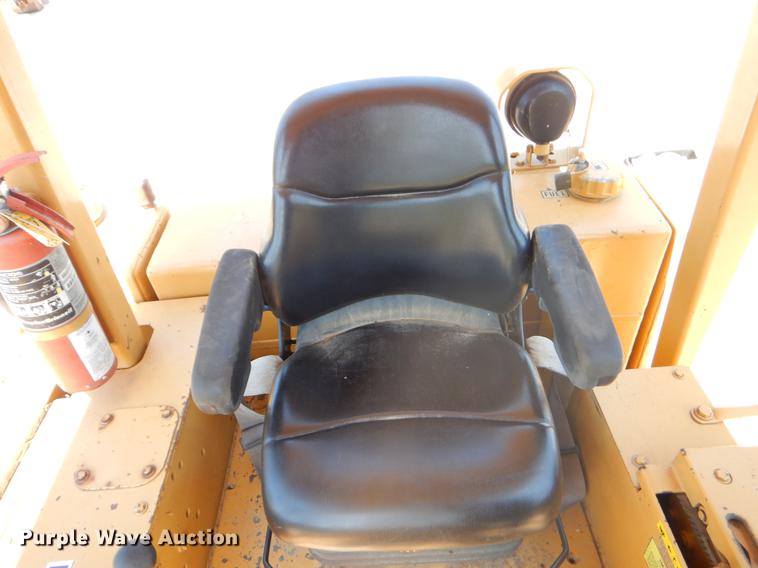 image for item EK9550 1984 International TD12 dozer