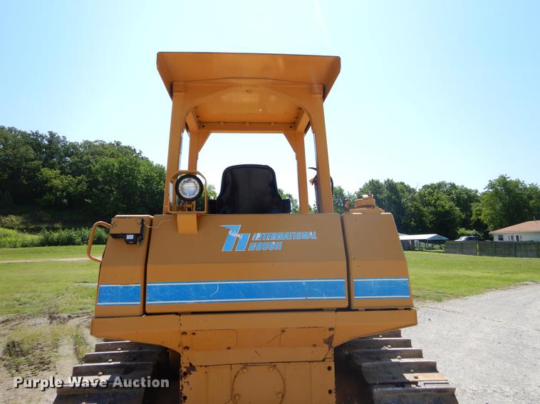 image for item EK9550 1984 International TD12 dozer