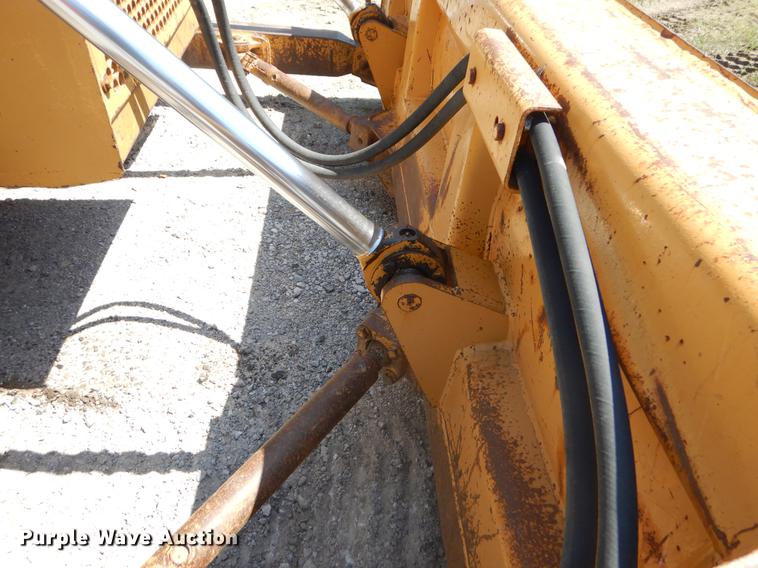 image for item EK9550 1984 International TD12 dozer