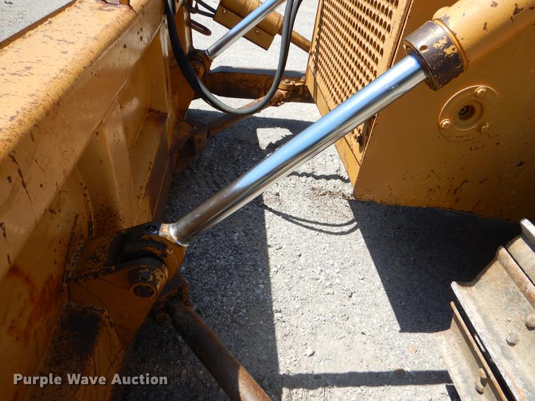 image for item EK9550 1984 International TD12 dozer