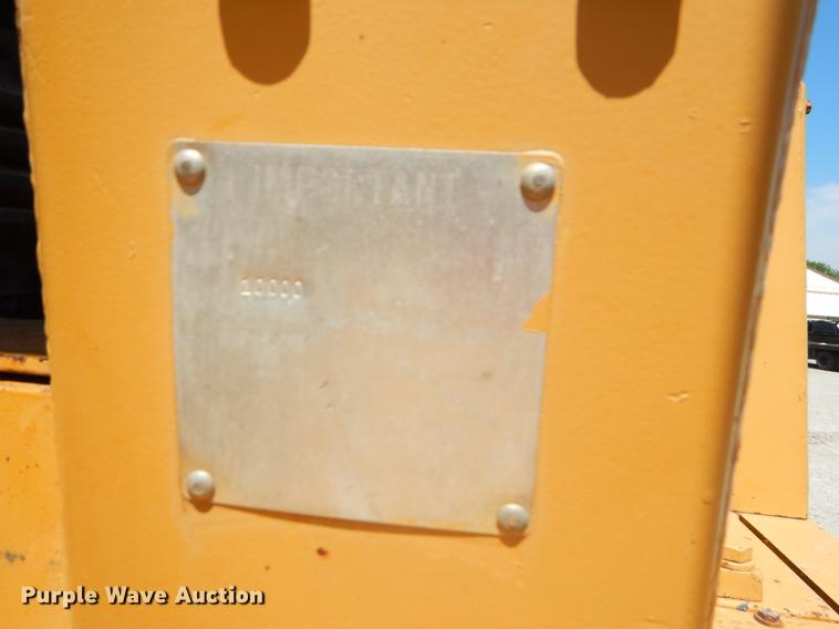 image for item EK9550 1984 International TD12 dozer