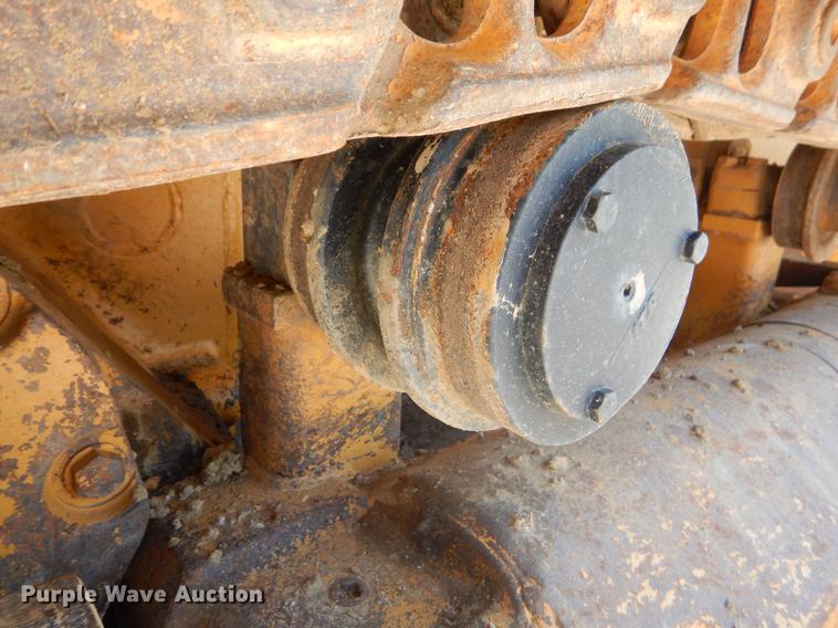 image for item EK9550 1984 International TD12 dozer