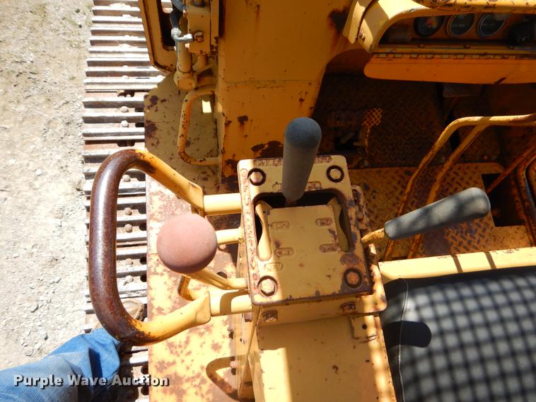 image for item EK9551 1978 Dresser 175C track loader