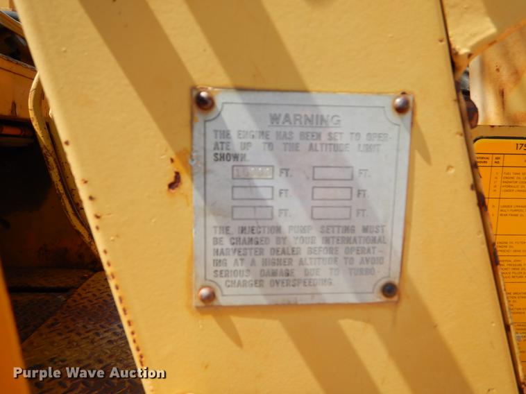 image for item EK9551 1978 Dresser 175C track loader