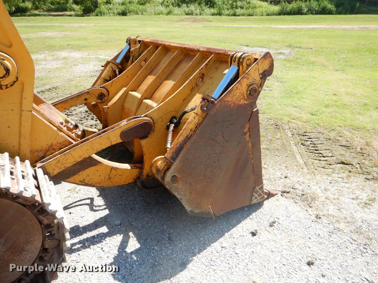 image for item EK9551 1978 Dresser 175C track loader