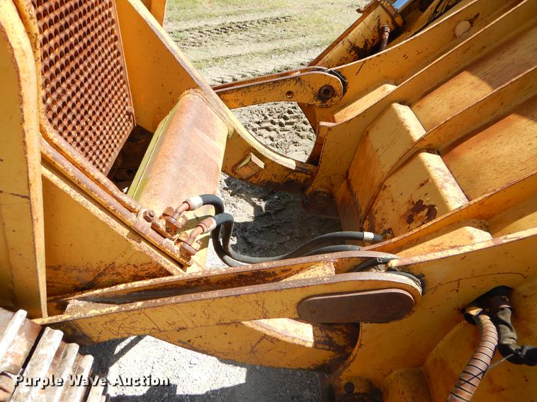 image for item EK9551 1978 Dresser 175C track loader