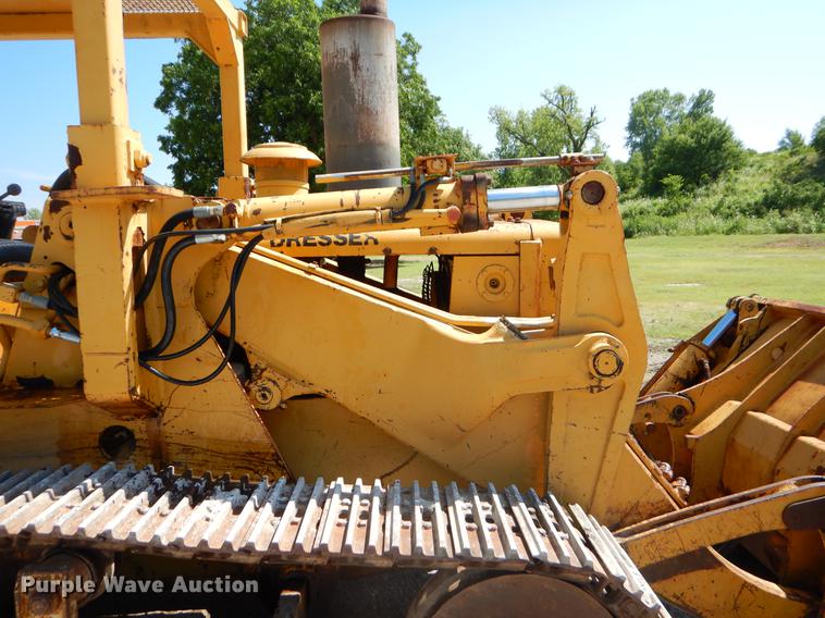 image for item EK9551 1978 Dresser 175C track loader