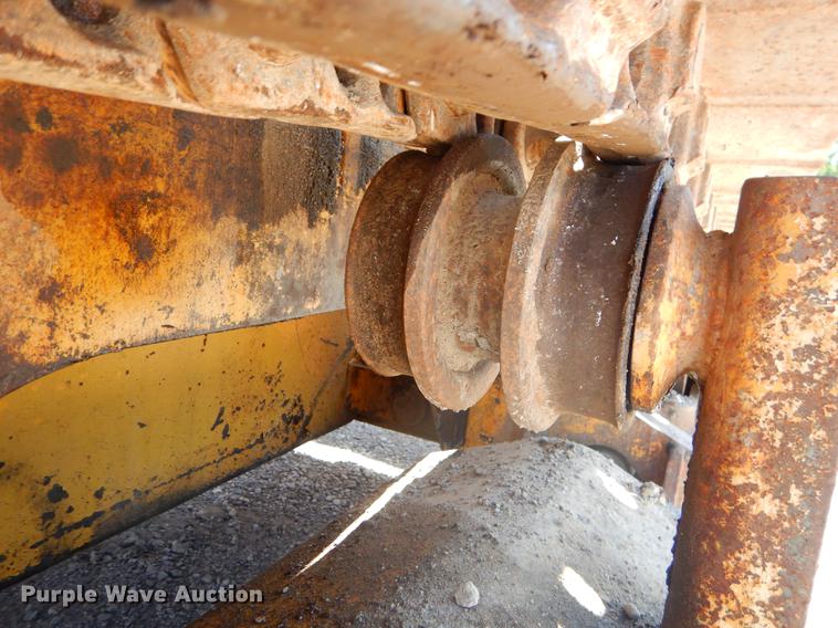 image for item EK9551 1978 Dresser 175C track loader