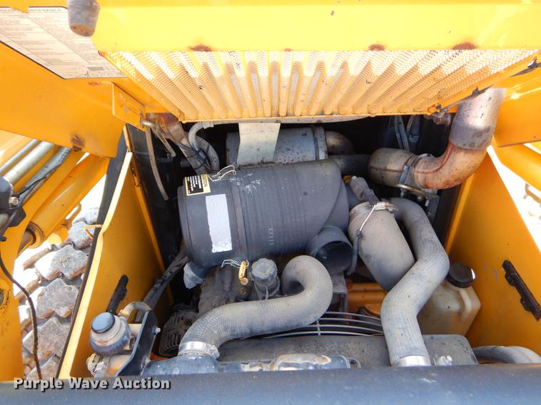 image for item EK9552 2005 John Deere 332 skid steer