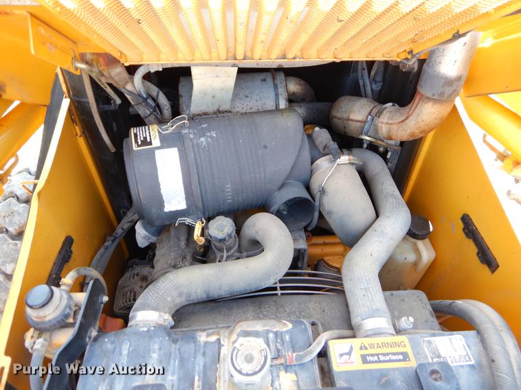 image for item EK9552 2005 John Deere 332 skid steer