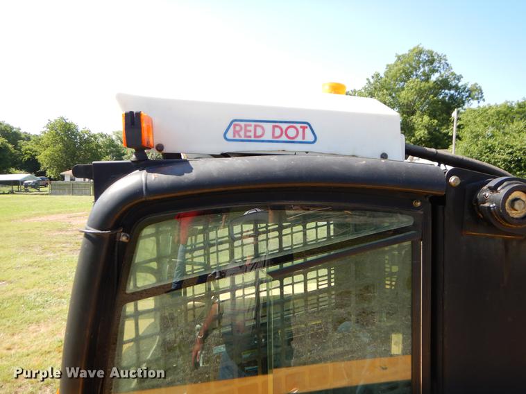 image for item EK9552 2005 John Deere 332 skid steer