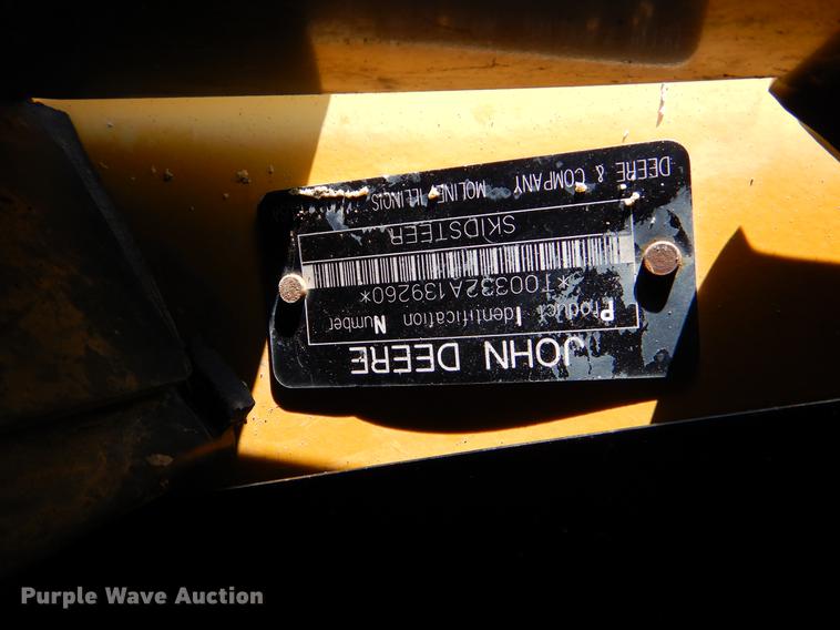 image for item EK9553 2007 John Deere 332 skid steer
