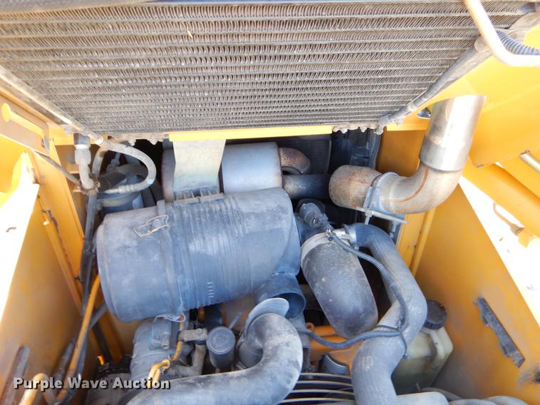 image for item EK9553 2007 John Deere 332 skid steer