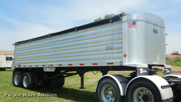 image for item EK9557 2007 Travis S96 end dump trailer