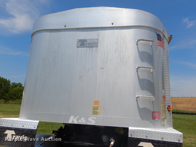 image for item EK9557 2007 Travis S96 end dump trailer