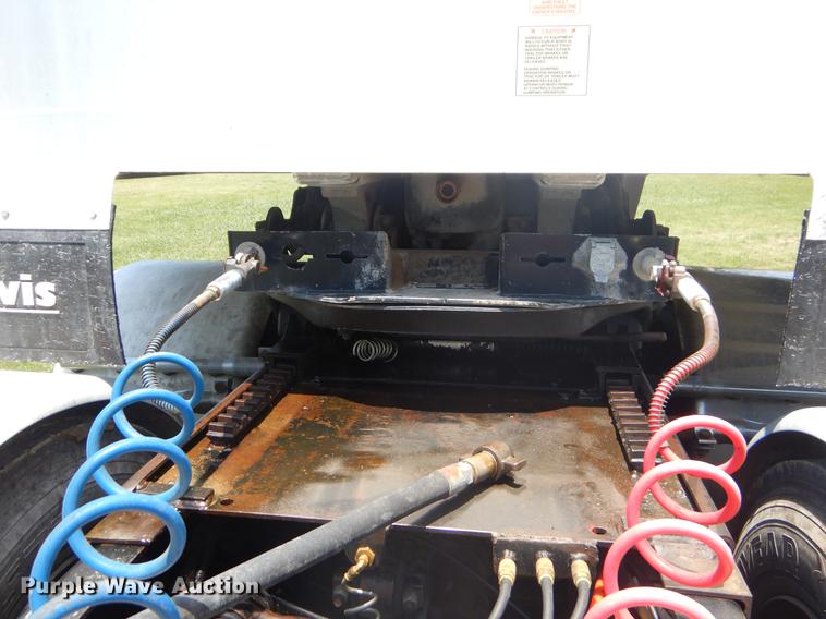 image for item EK9557 2007 Travis S96 end dump trailer