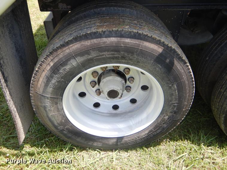 image for item EK9557 2007 Travis S96 end dump trailer