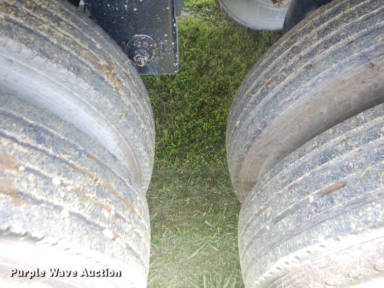 image for item EK9557 2007 Travis S96 end dump trailer