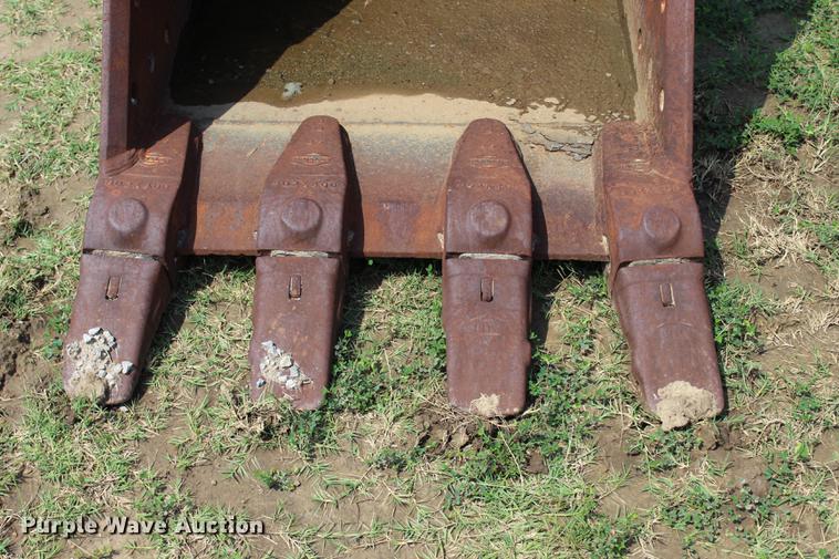 image for item EK9559 John Deere HIT270 bucket