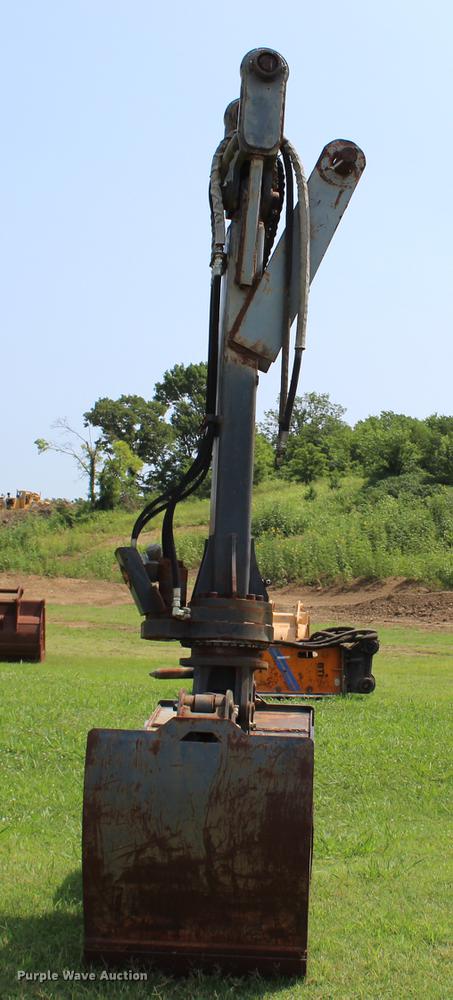 image for item EK9562 Bateman clamshell bucket