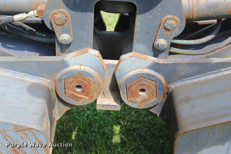 image for item EK9562 Bateman clamshell bucket