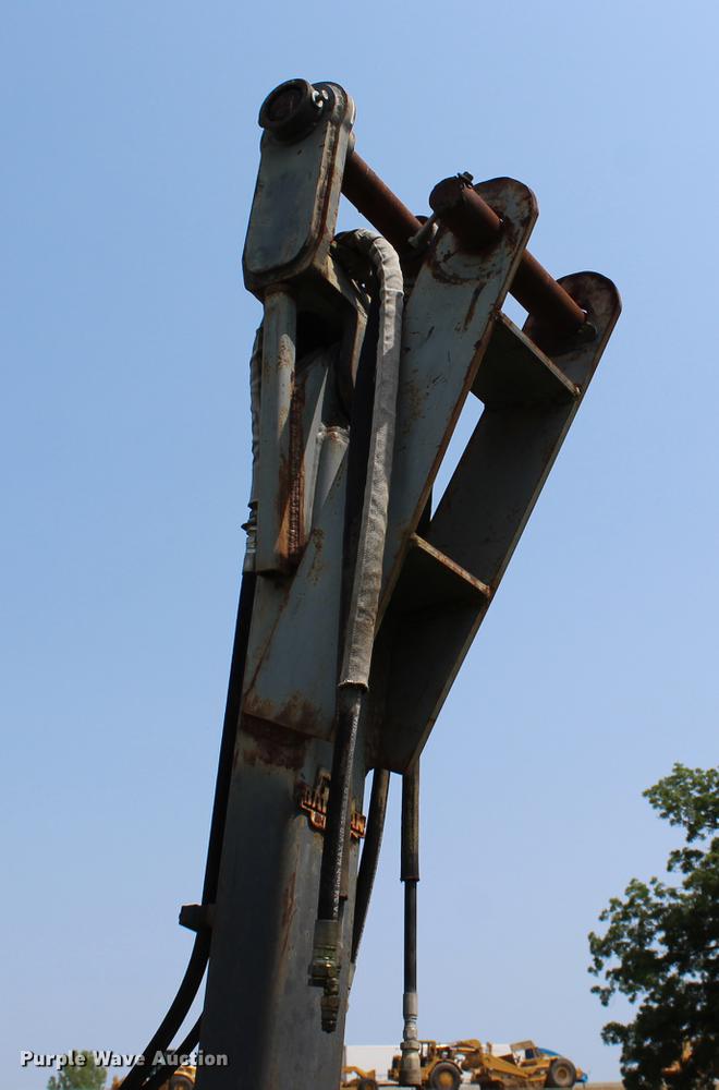 image for item EK9562 Bateman clamshell bucket