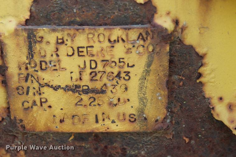 image for item EK9563 John Deere 755B clamshell bucket