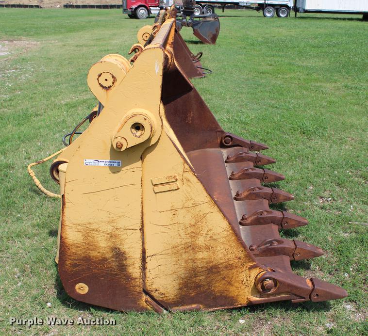 image for item EK9564 Clamshell bucket